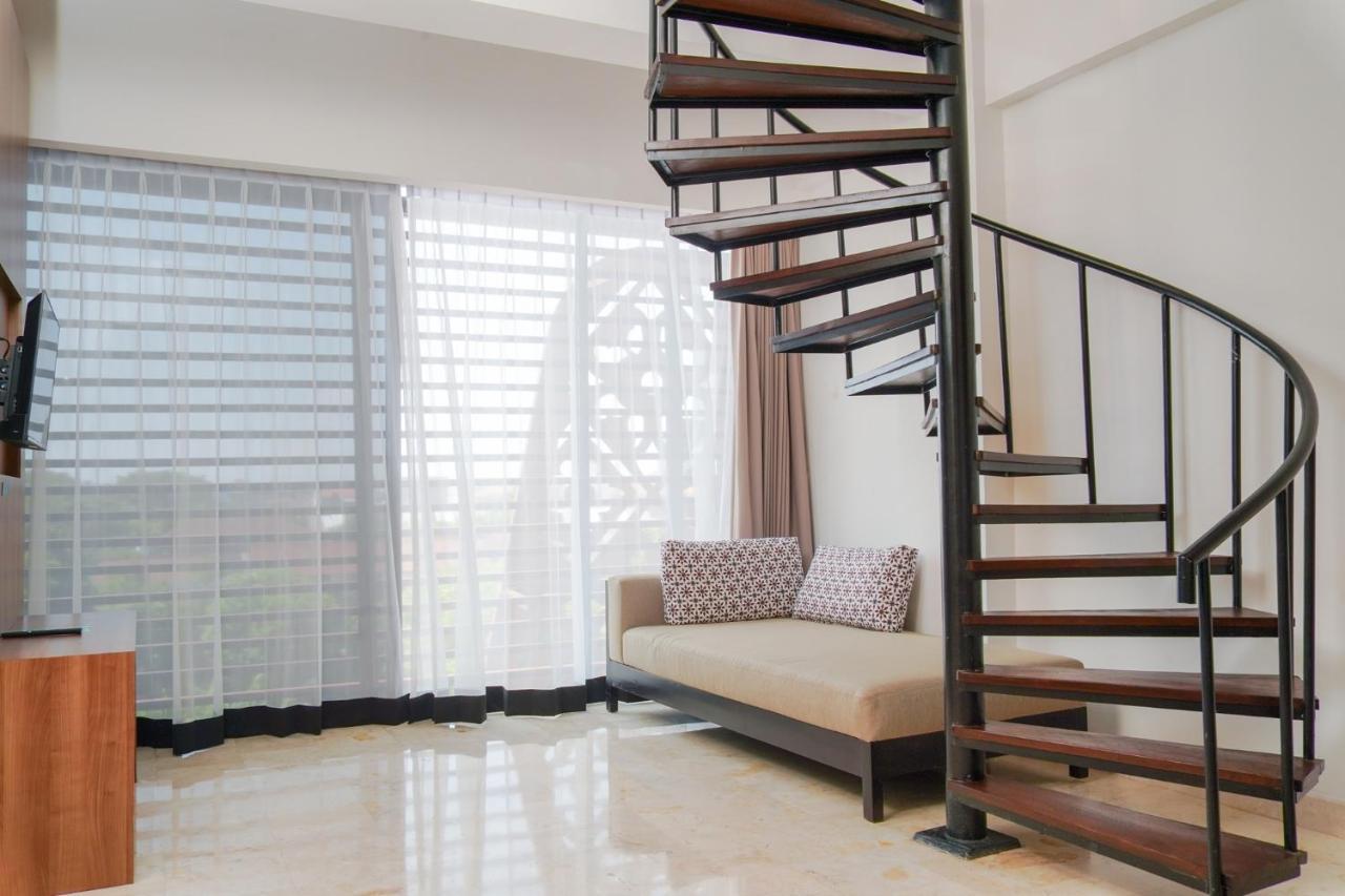 Hotel Park Regis Kuta à Kuta Lombok Extérieur photo