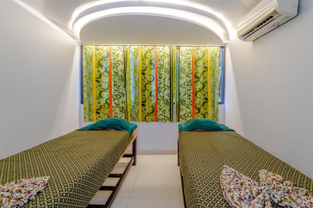 Hotel Park Regis Kuta à Kuta Lombok Extérieur photo