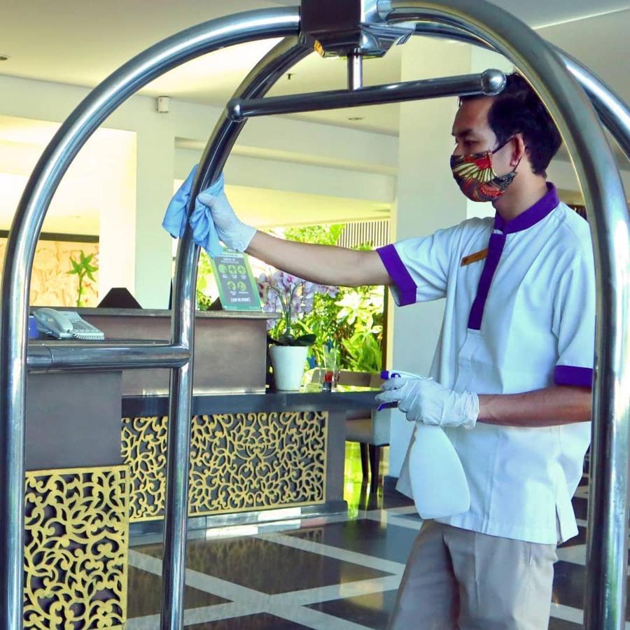 Hotel Park Regis Kuta à Kuta Lombok Extérieur photo